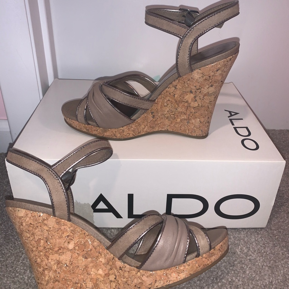 ALDO WEDGES